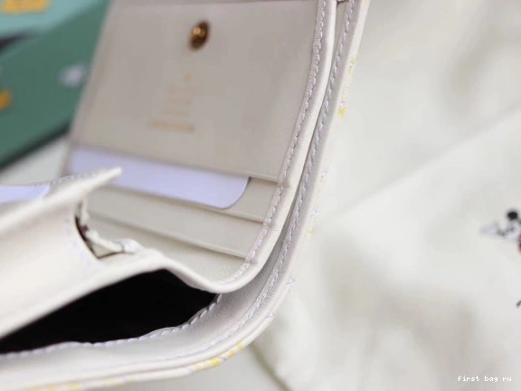 First bag ru X Gucci Disney wallet 0805